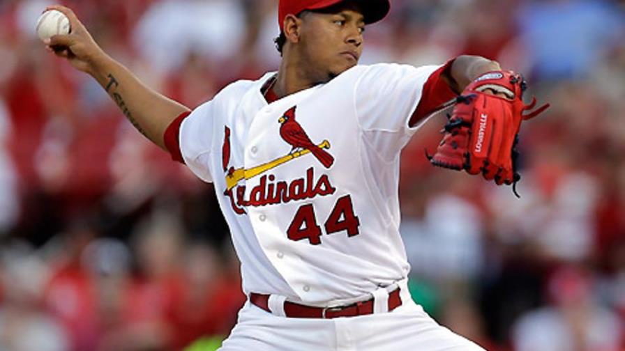 Carlos Martínez vuelve a la rotación abridora de San Luis