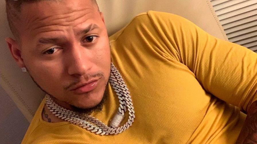 Pelotero Carlos Martínez fue multado por participar en jolgorio en Puerto Plata junto a La Perversa