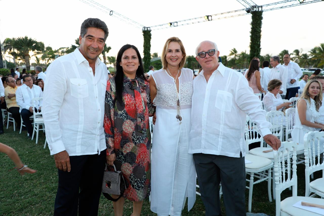 Carlos Medrano, Deyanira Pappaterra, Ninoska Imbert y Oscar Imbert,