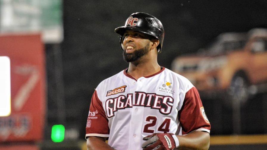 Gigantes aplastan Águilas y ganan tercero en línea