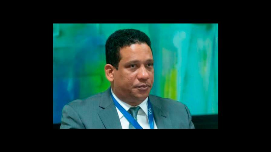 Senado envía a comisión resolución que solicita interpelar al director de Compras y Contrataciones