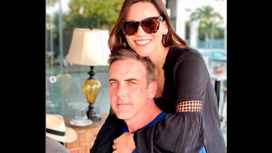 Carlos Ponce se compromete con periodista mexicana Karina Banda