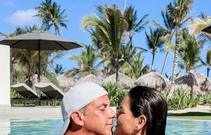 La escapada romántica de Carlos Ponce y Karina Banda en Punta Cana