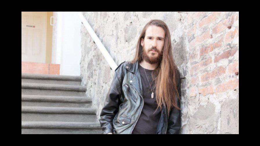 Carlos Sadness publicará su nuevo disco, Tropical Jesus, el 19 de junio