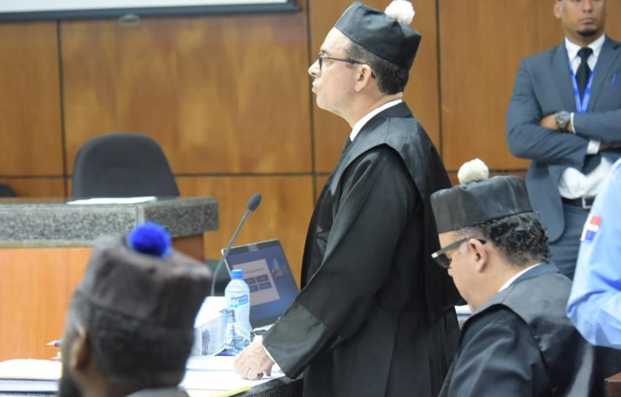 Defensa de Andrés Bautista caldea debates en tribunal tras mencionar a Reinaldo Pared