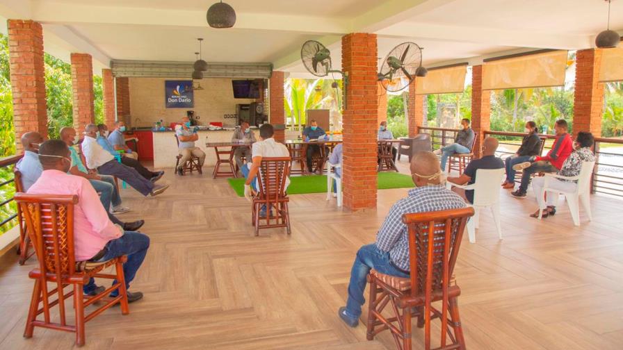 Alcalde electo de Santo Domingo Norte coordina acciones para enfrentar el COVID-19