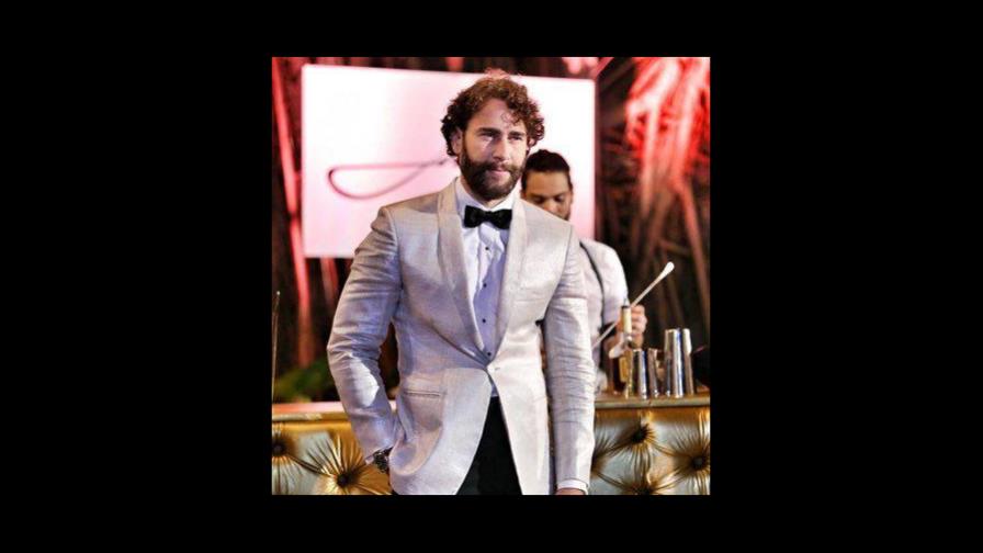 Carlos De La Mota denuncia que le robaron su vehículo en pleno toque de queda Carlos De La Mota denuncia que le robaron su vehículo en pleno toque de queda