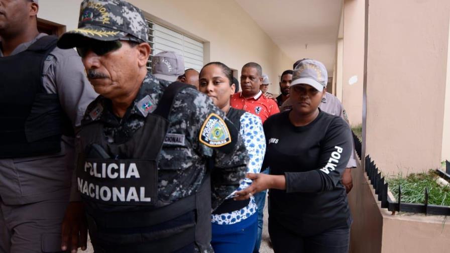 Conocen medida de coerción a la exfiscal de Villa Vásquez por droga a barbería Conocen medida de coerción a la exfiscal de Villa Vásquez por droga a barbería