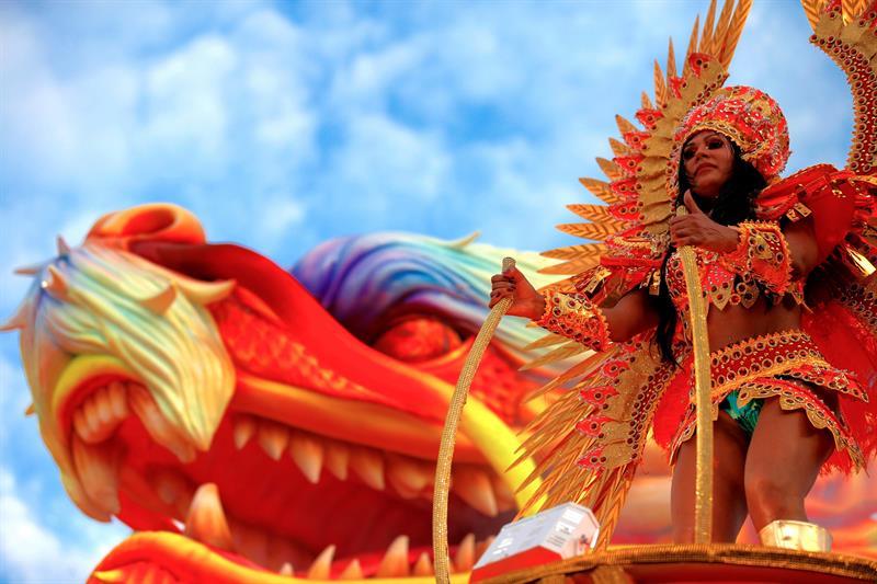 El alcalde de Río conmemora un carnaval de récords