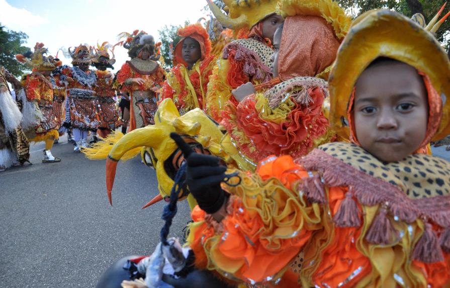 Alcaldía del Distrito Nacional suspende Carnaval de Santo Domingo por el COVID-19