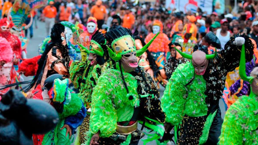 Rutas alternas y cierres de vías por desfile del Carnaval Santo Domingo Este