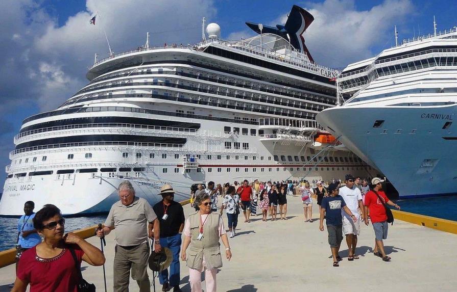Carnival aplaza hasta el 31 de marzo la reanudación de cruceros desde EE.UU.