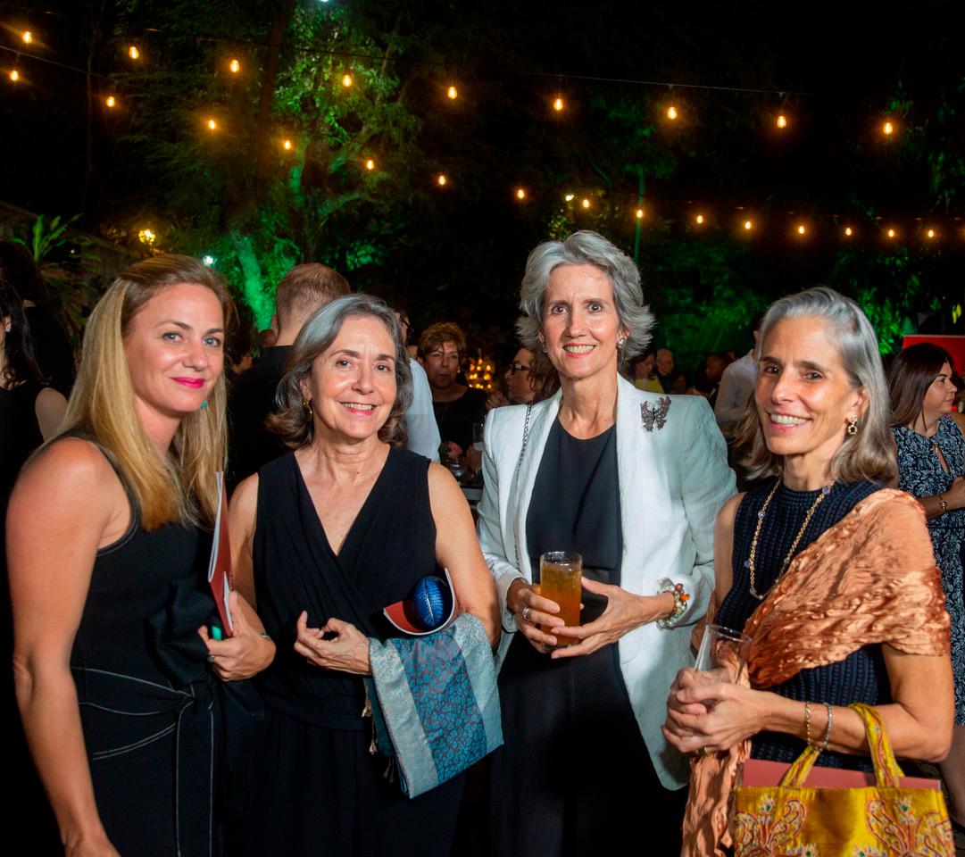 Caroline Bucher, Julia Tavares de Bucher, Ginny Heinsen y Nelia Barletta de Anselin.
