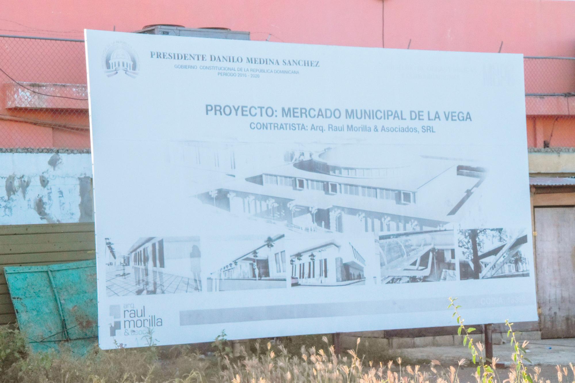 Letrero que muestra la futura obra.
