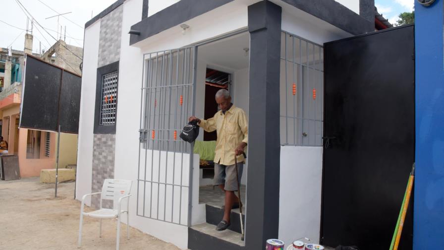 Reparan casas por explosión Polyplas