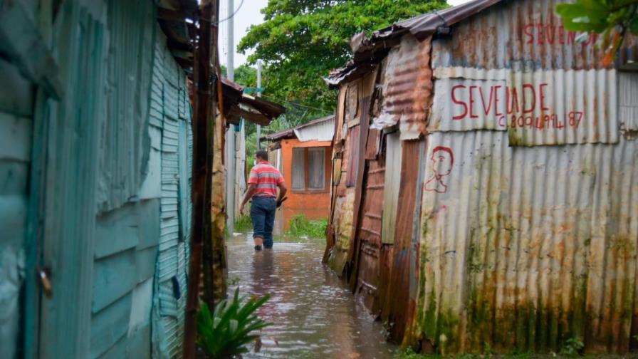 Evacuados por tormenta Fred suman 4,025; están fuera de servicio 62 acueductos Evacuados por tormenta Fred suman 4,025; están fuera de servicio 62 acueductos