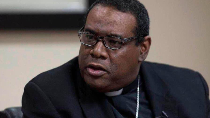 Obispo Jesús Castro denuncia usurpación de funciones religiosas en Verón-Punta Cana