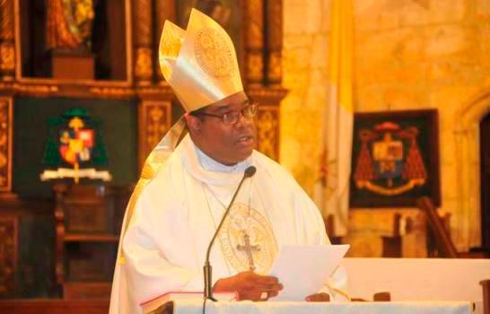 Obispo de La Altagracia pide apoyar a autoridades en la lucha contra la corrupción