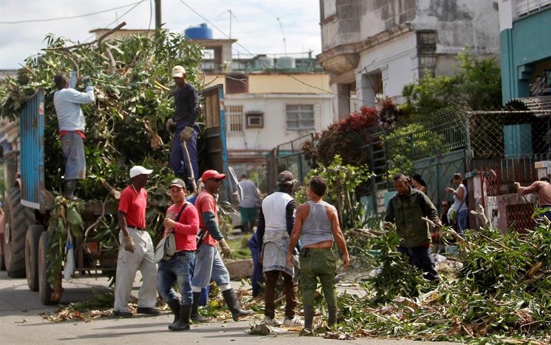 Aumentan a 3.780 las viviendas dañadas en La Habana por tornado