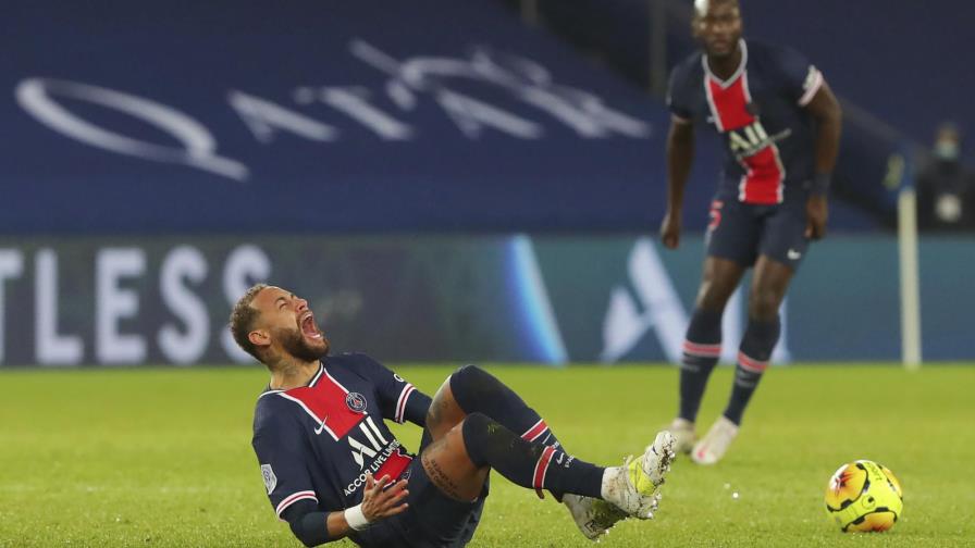 Neymar recuperado de su lesión, vuelve a entrenar con Paris Saint-Germain