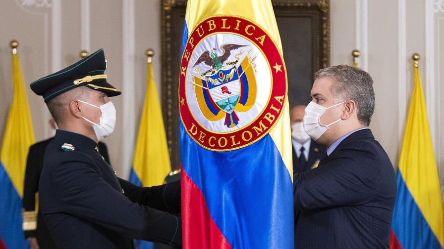 Duque asegura que perseguir a terroristas no es ser guerrerista sino legal