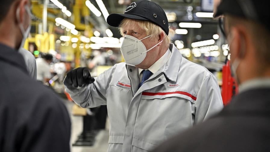 Inglaterra podría abandonar pronto el uso de mascarillas