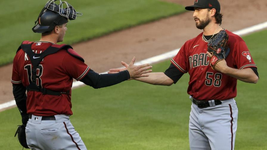 Diamondbacks vencen a Rojos, al completar juego suspendido