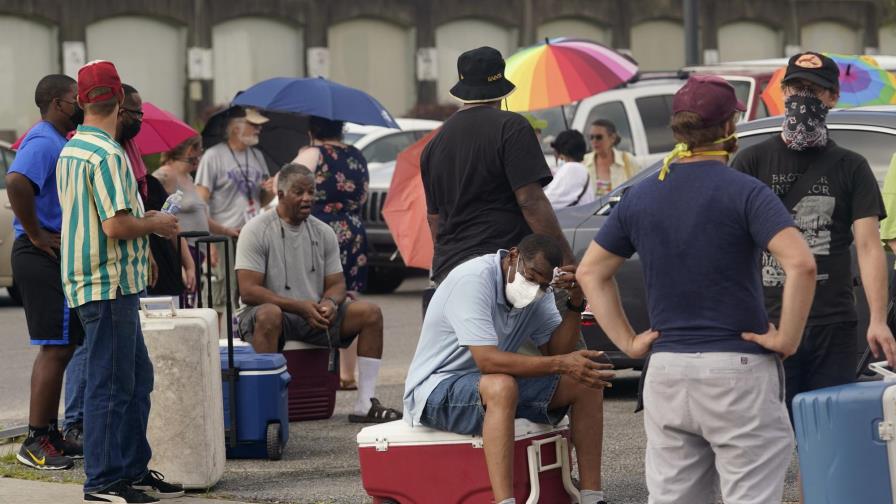 A su paso, huracán Ida deja a indigentes aún más vulnerables