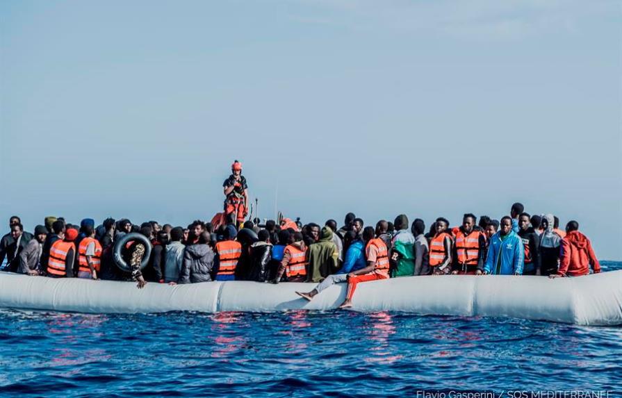 Un recién nacido entre las 236 personas rescatadas por el Ocean Viking
