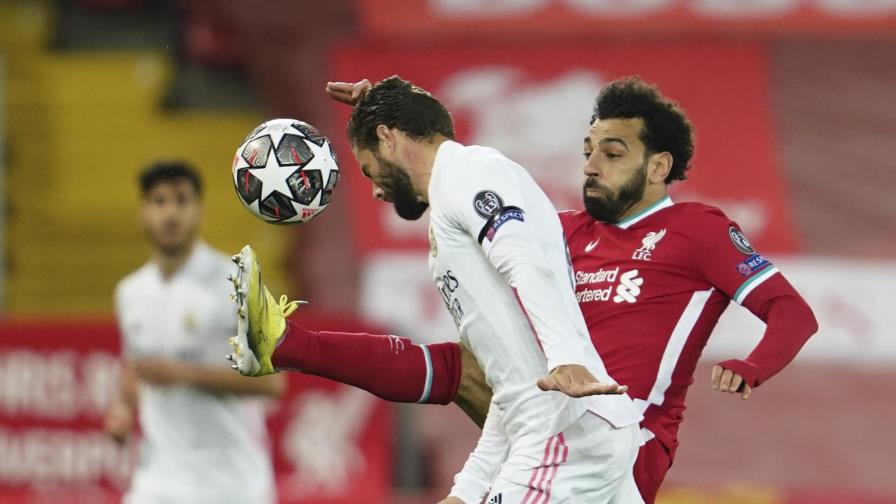 Líderes de fútbol europeo discuten futuro de Champions