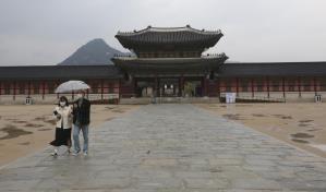 Industria turística mundial intenta adaptarse al virus