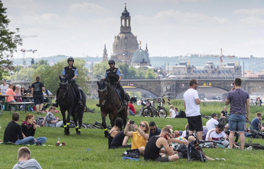 Alemania: Dresden reporta 4to positivo por virus