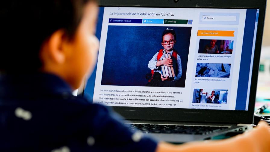 Comienza año escolar en costa ecuatoriana, la más golpeadas por el COVID-19