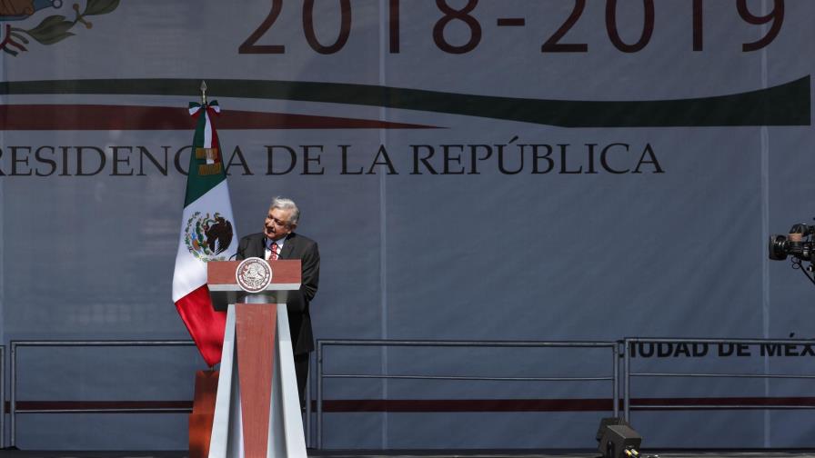 Protesta y mitin al cumplir AMLO un año como presidente