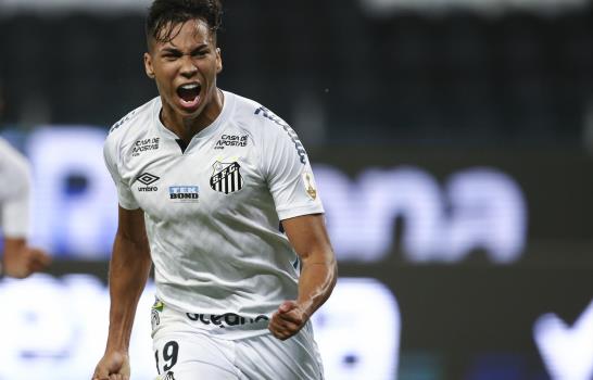 Tras sufridos penales, Boca avanza en Libertadores