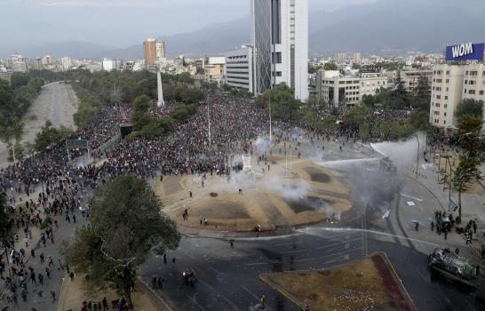 Organizaciones sociales respaldan protesta en Chile