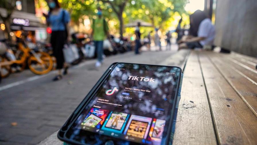 Trump da un ultimátum a TikTok para irse de Estados Unidos o acordar su venta