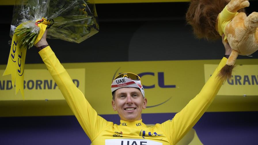 Tour: Pogacar da golpe sobre la mesa al mandar en los Alpes
