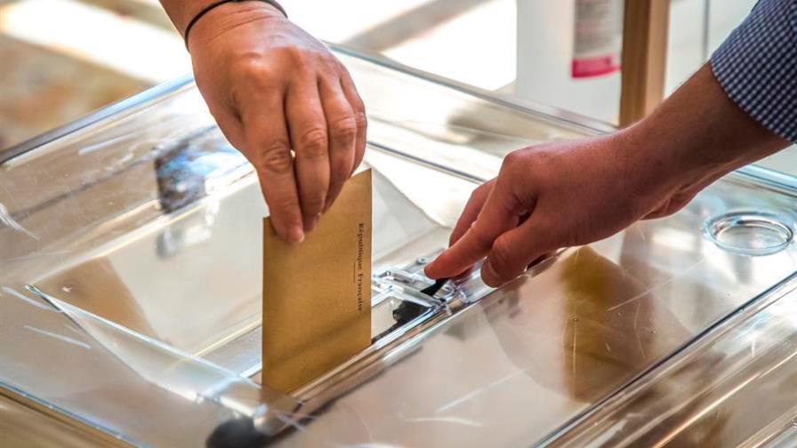 La participación en las regionales francesas cae al 12,22 % a mediodía La participación en las regionales francesas cae al 12,22 % a mediodía
