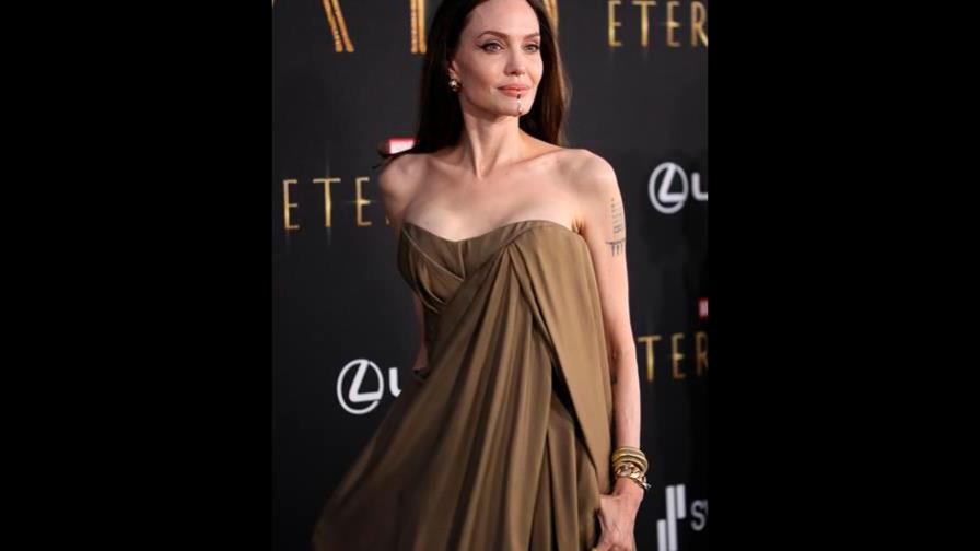 Salma Hayek y Angelina Jolie deslumbran en el estreno de “Eternals” de Marvel