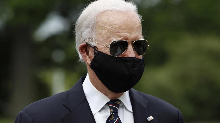 Biden se presenta en público por primera vez en más de 2 meses