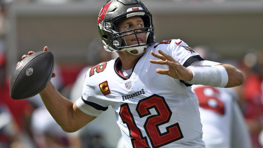 Buccaneers apalean a Dolphins con 5 touchdowns de Brady