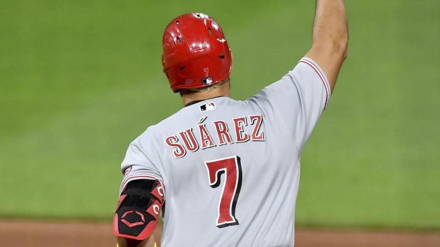 Suárez dispara 3 jonrones; Rojos vencen a Piratas Suárez dispara 3 jonrones; Rojos vencen a Piratas