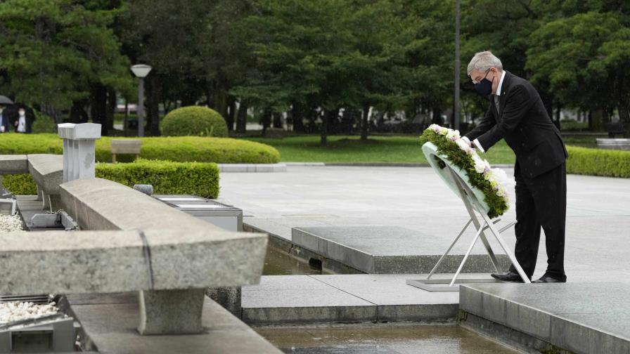 Recibimiento mixto a presidente de COI en visita a Hiroshima