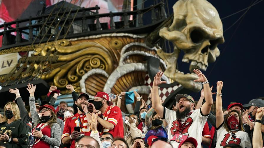 Celebraciones por el Super Bowl violan normas contra COVID