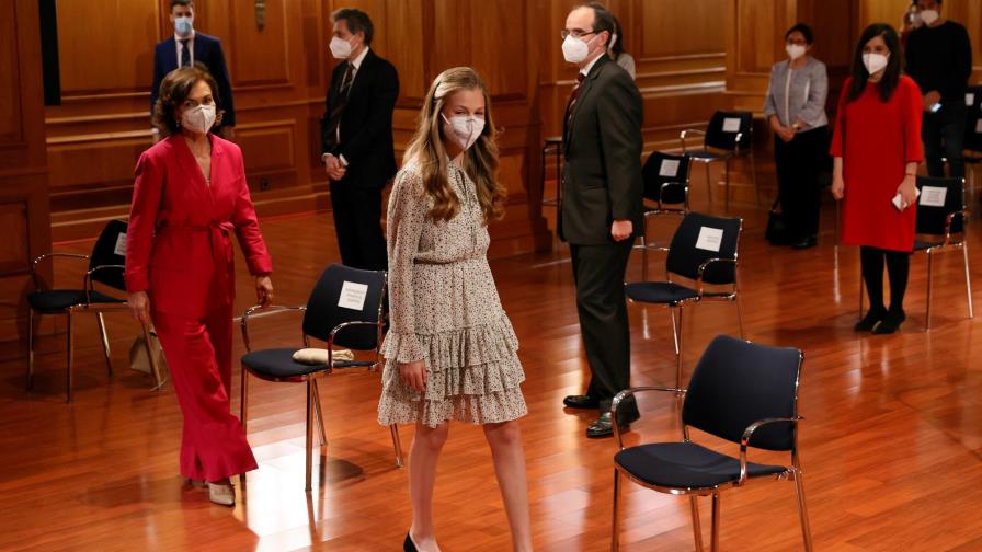 La princesa Leonor preside primer evento sin sus padres