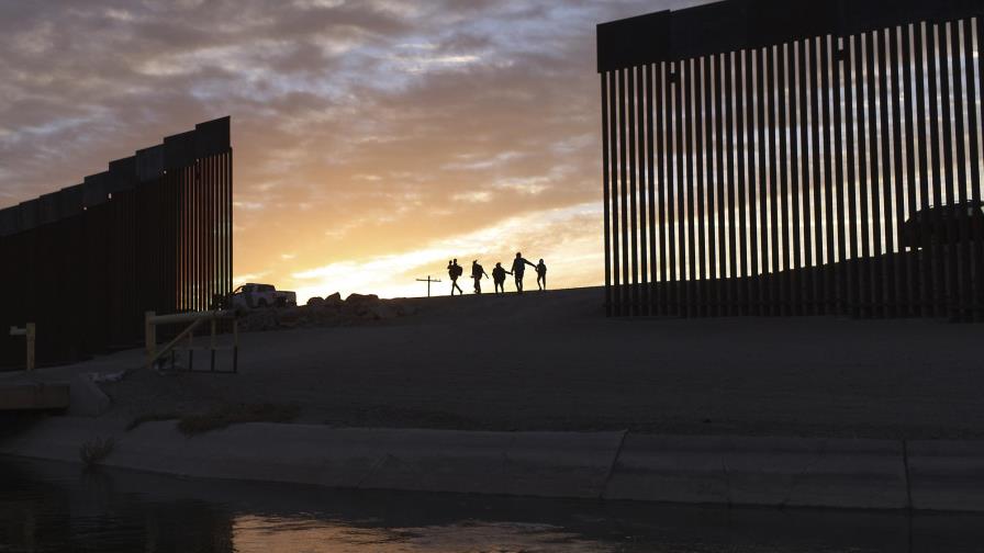 Biden regersará fondos desviados para muro fronterizo Biden regersará fondos desviados para muro fronterizo