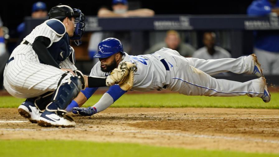 Reales remontan y derrotan 6-5 a Yanquis