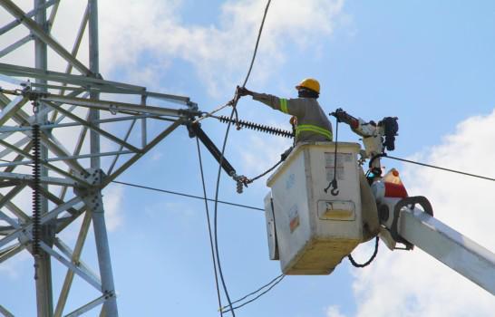 El Gobierno transfiere más de RD$7,000 millones al sector eléctrico en el primer trimestre