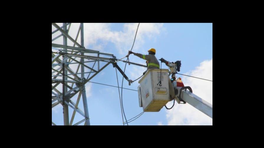 El Gobierno transfiere más de RD$7,000 millones al sector eléctrico en el primer trimestre